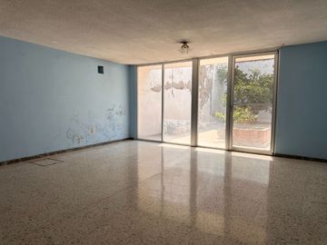 Casa en venta en el centro de la ciudad en excelente estado