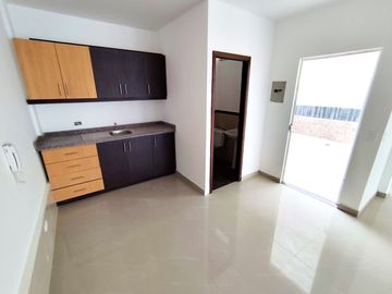 ✅VENDO AMPLIO LOCAL COMERCIAL 70 m2 (San Antonio de Pichincha)