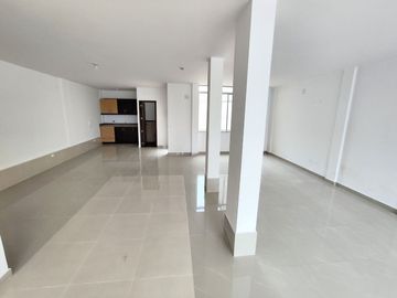 ✅VENDO AMPLIO LOCAL COMERCIAL 70 m2 (San Antonio de Pichincha)
