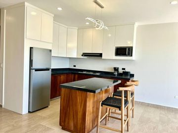 🏡 Lunaterra – Vistas a la bahía, ubicación estratégica y estilo en Sunset Cabo