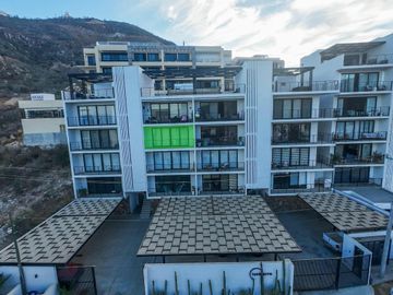🏡 Lunaterra – Vistas a la bahía, ubicación estratégica y estilo en Sunset Cabo