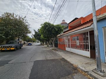COL. MONUMENTAL CASA EN VENTA TIPO DUPLEX CON EXCELENTE UBICACIÓN