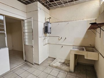 COL. MONUMENTAL CASA EN VENTA TIPO DUPLEX CON EXCELENTE UBICACIÓN