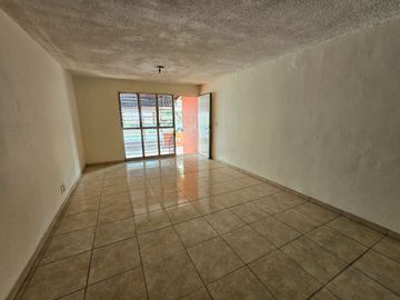 COL. MONUMENTAL CASA EN VENTA TIPO DUPLEX CON EXCELENTE UBICACIÓN