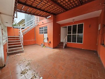 COL. MONUMENTAL CASA EN VENTA TIPO DUPLEX CON EXCELENTE UBICACIÓN