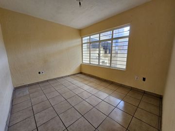 COL. MONUMENTAL CASA EN VENTA TIPO DUPLEX CON EXCELENTE UBICACIÓN