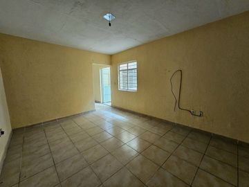 COL. MONUMENTAL CASA EN VENTA TIPO DUPLEX CON EXCELENTE UBICACIÓN