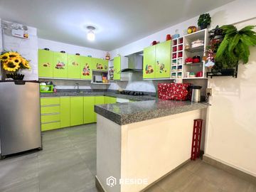 Dúplex en venta en San Isidro con 3 dormitorios, 172 m², balcón y jacuzzi