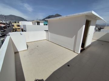 ✅CASA ESQUINERA LISTA DOS PLANTAS CON TERRAZA. (San Antonio de Pichincha)