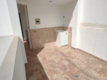 ✅CASA LISTA 3 PISOS - (San Antonio de Pichincha)
