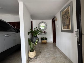 CASA EN VENTA EN CRESPO SECTOR RESIDENCIAL CON EXCELENTE UBICACIÓN