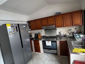 CASA EN VENTA EN CRESPO SECTOR RESIDENCIAL CON EXCELENTE UBICACIÓN