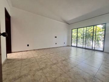 CASA EN VENTA DE LUJO EN REMATE EN BALCONES DEL CAMPESTRE EN LEON, GTO