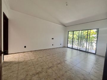 CASA EN VENTA DE LUJO EN REMATE EN BALCONES DEL CAMPESTRE EN LEON, GTO