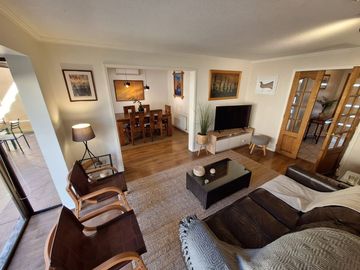CASA EN VENTA 330 M² - PARQUE LA HACIENDA - PEÑALOLÉN METRO QUILIN (Cód 163)