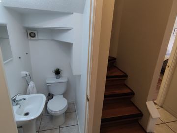 CASA EN VENTA 330 M² - PARQUE LA HACIENDA - PEÑALOLÉN METRO QUILIN (Cód 163)