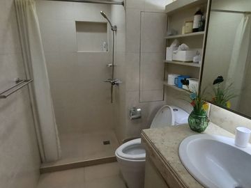 FOR SALE: 3BR PENTHOUSE CONDO AT ALEXANDRA