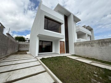 CASA DE VENTA EN IBARRA