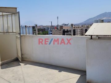 Vendo Duplex Con Terraza +Estacionamiento En Urb. Esmeralda 118.39