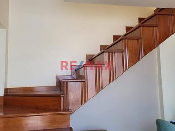 Vendo Duplex Con Terraza +Estacionamiento En Urb. Esmeralda 118.39