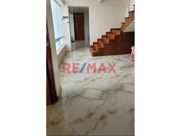 Vendo Duplex Con Terraza +Estacionamiento En Urb. Esmeralda 118.39