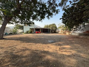 TERRENO PLANO DE 1095 M2 - EXCELENTE UBICACIÓN