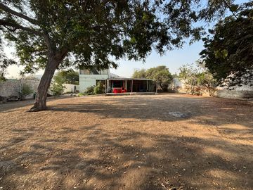 TERRENO PLANO DE 1095 M2 - EXCELENTE UBICACIÓN