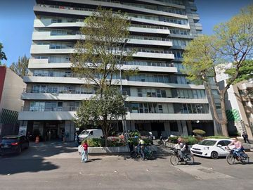 Venta de Departamento en Remate, con terraza y estacionamiento en zona de alta plusvalía, Benito Juárez, CDMX