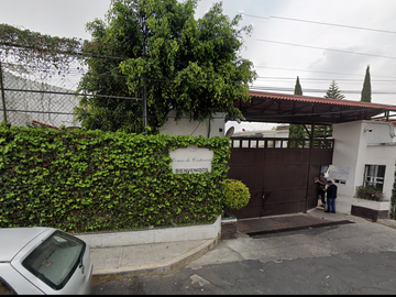 Venta de Casa en Remate, zona de alta plusvalía, Col. Lomas de Puerta Grande, Álvaro Obregón, CDMX