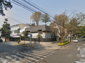 Venta de Casa en Remate, Zona más Exclusiva con gran ubicación, Col. Polanco Sección IV, Miguel Hidalgo, CDMX