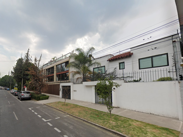 Venta de Casa en Remate, Zona más Exclusiva con gran ubicación, Col. Polanco Sección IV, Miguel Hidalgo, CDMX