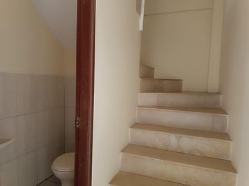 Vendo casa de 2 plantas de 3 dormitorios en Alameda del Río, Mucho Lote 2