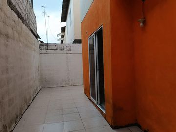 Vendo casa de 2 plantas de 3 dormitorios en Alameda del Río, Mucho Lote 2