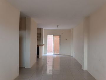 Vendo casa de 2 plantas de 3 dormitorios en Alameda del Río, Mucho Lote 2