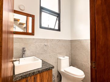 VENDO CASA EN TUMBACO SECTOR LA MORITA II