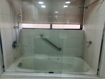 Suite de lujo amoblada en venta en Torres Swissôtel