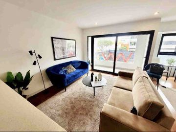Venta de Moderno Departamento en  Miraflores