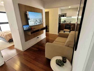 Venta de Moderno Departamento en  Miraflores