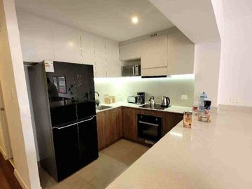 Venta de Moderno Departamento en  Miraflores