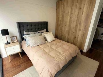 Venta de Moderno Departamento en  Miraflores