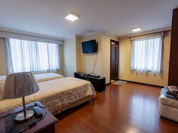 $83.000 – Suite de 59m² con Parqueadero en La Carolina