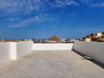 🏡 Torre Libertad – Vista al mar y ubicación privilegiada en el corazón de Cabo San Lucas