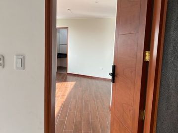 Lindo Departamento Flat de Estreno en Avenida Los Vicus – Santiago de Surco