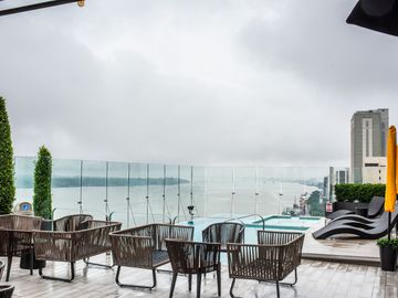 SE VENDE SUITE EN RIVER GARDEN GUAYAQUIL