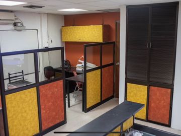 Oficina en centro comercial Las Vitrinas