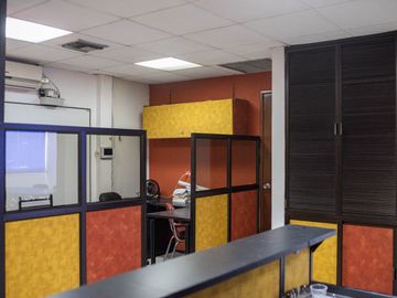 Oficina en centro comercial Las Vitrinas