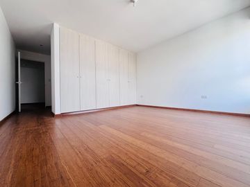 DEPARTAMENTO DE ESTRENO EN MIRAFLORES. NO PAGA ALCABALA