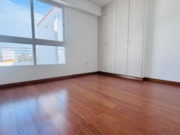 DEPARTAMENTO DE ESTRENO EN MIRAFLORES. NO PAGA ALCABALA