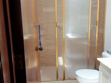 Casa en venta de 4 recámaras zona Lomas de San Angelín