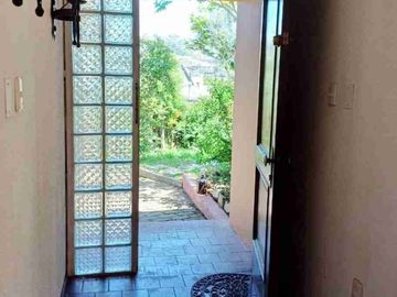SE VENDE HERMOSA CASA EN REÑACA SECTOR LOS ALMENDROS UF 10000 VIÑA DEL MAR